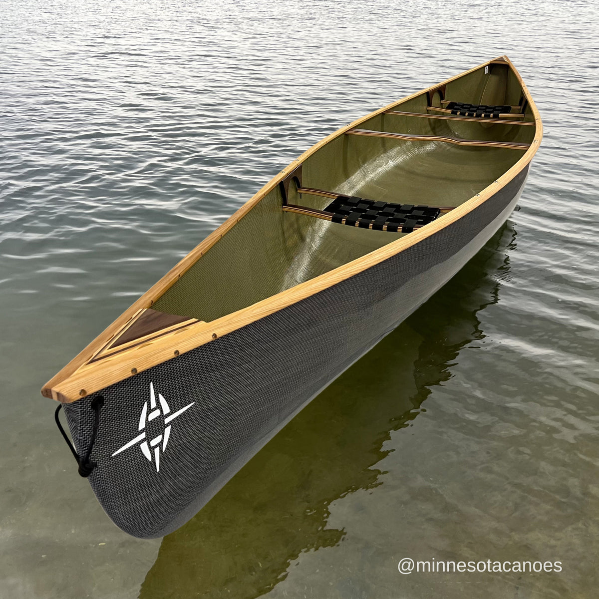 B 16 (16' 0") IXP W/Wood Trim Tandem Northstar Canoe – Minnesota Canoes