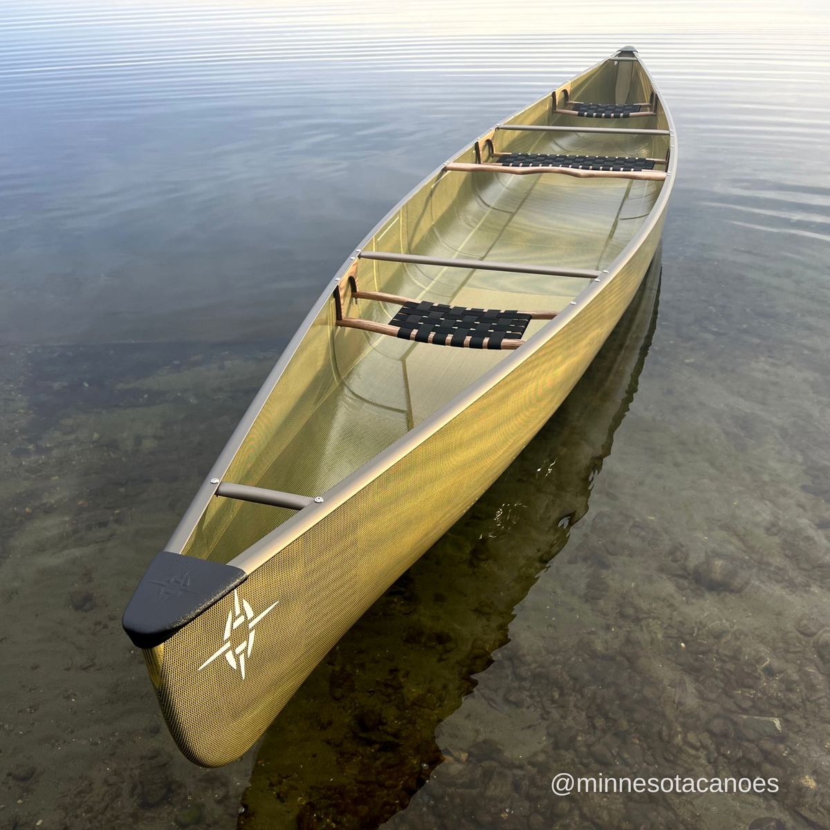 B 19 (19' 6") StarLite Tandem Northstar Canoe with 3 Seats Minnesota
