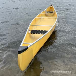 17 WENONAH (17' 0") Aramid Ultra-light w/Silver Trim Tandem Wenonah Canoe
