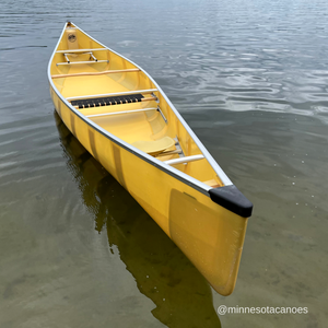 SENECA (19' 4") Aramid Ultra-light Tandem Wenonah Canoe with 3 Seats