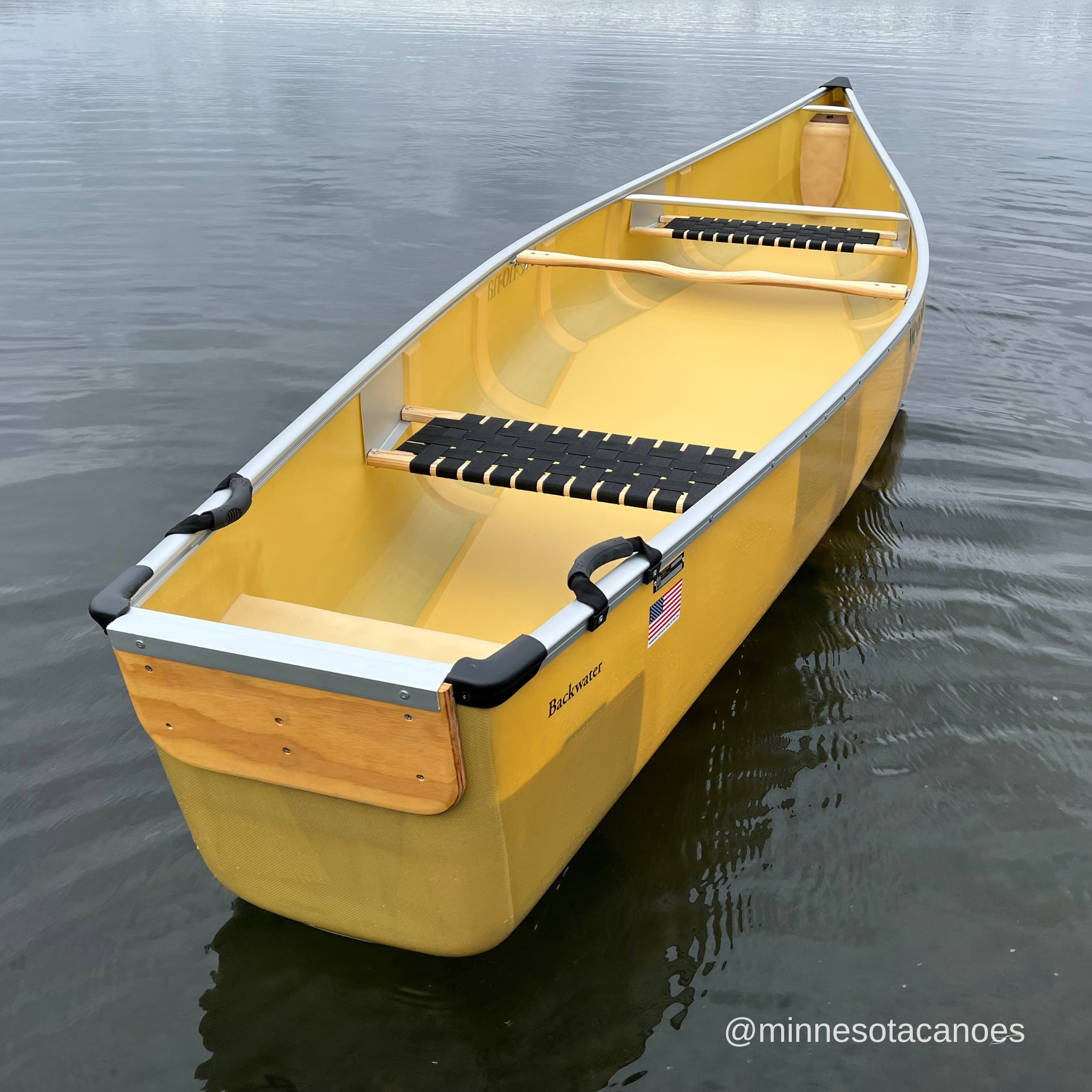 BACKWATER (15' 0") Aramid Ultra-light w/Silver VersiGunwale Trim Tandem Wenonah Canoe