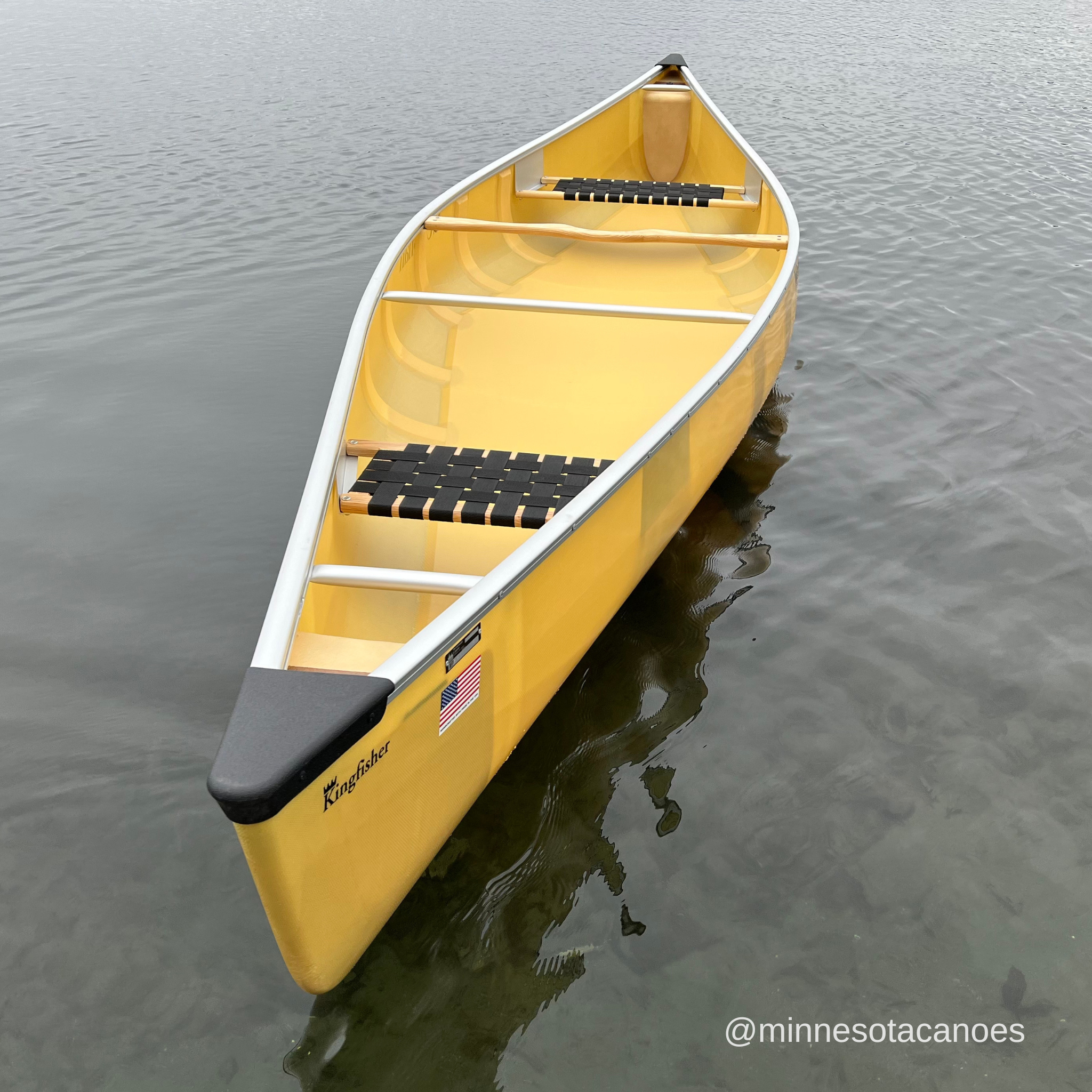 KINGFISHER (16' 0") Aramid Ultra-light w/Silver VersiGunwale Trim Tandem Wenonah Canoe