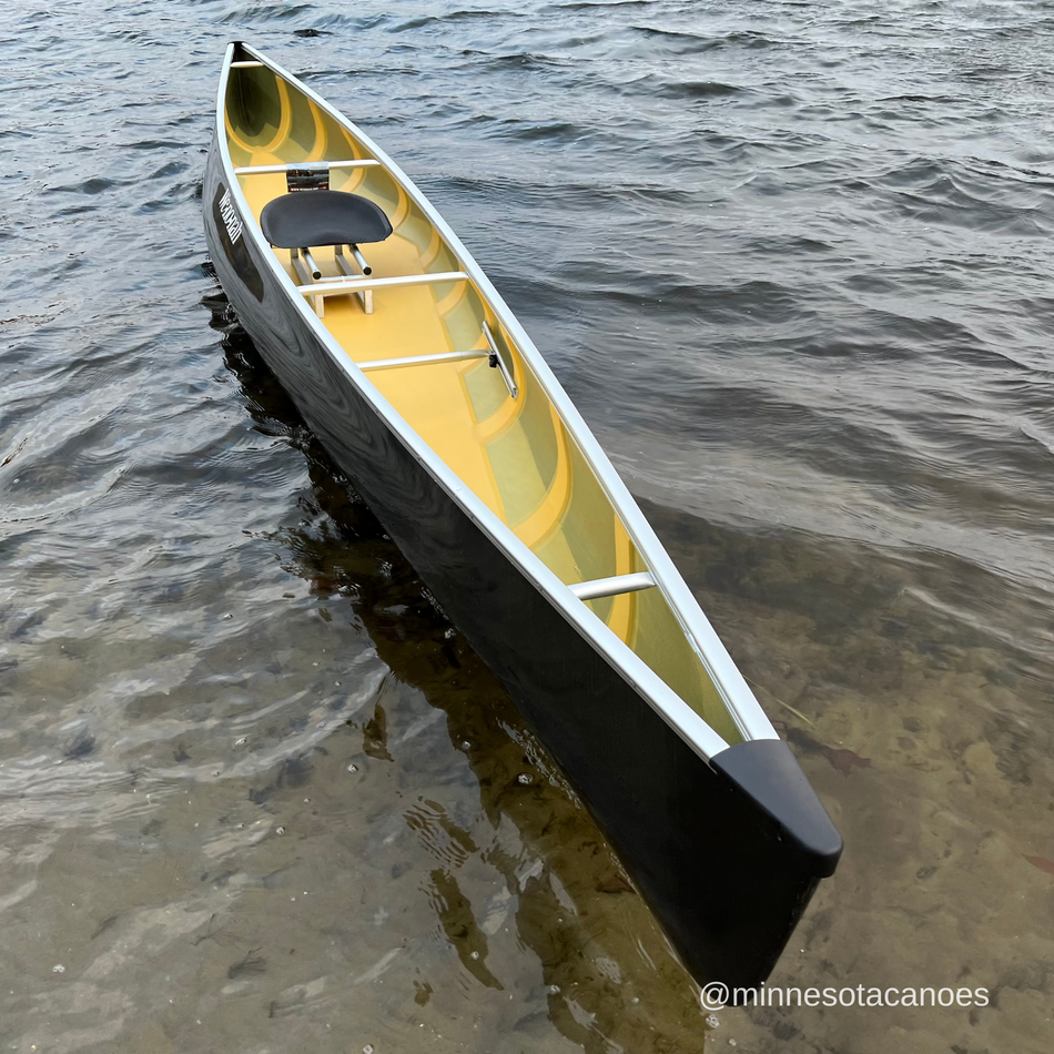 VOYAGER (17' 6") Graphite Ultra-light w/Silver VersiGunwale Trim Solo Wenonah Canoe