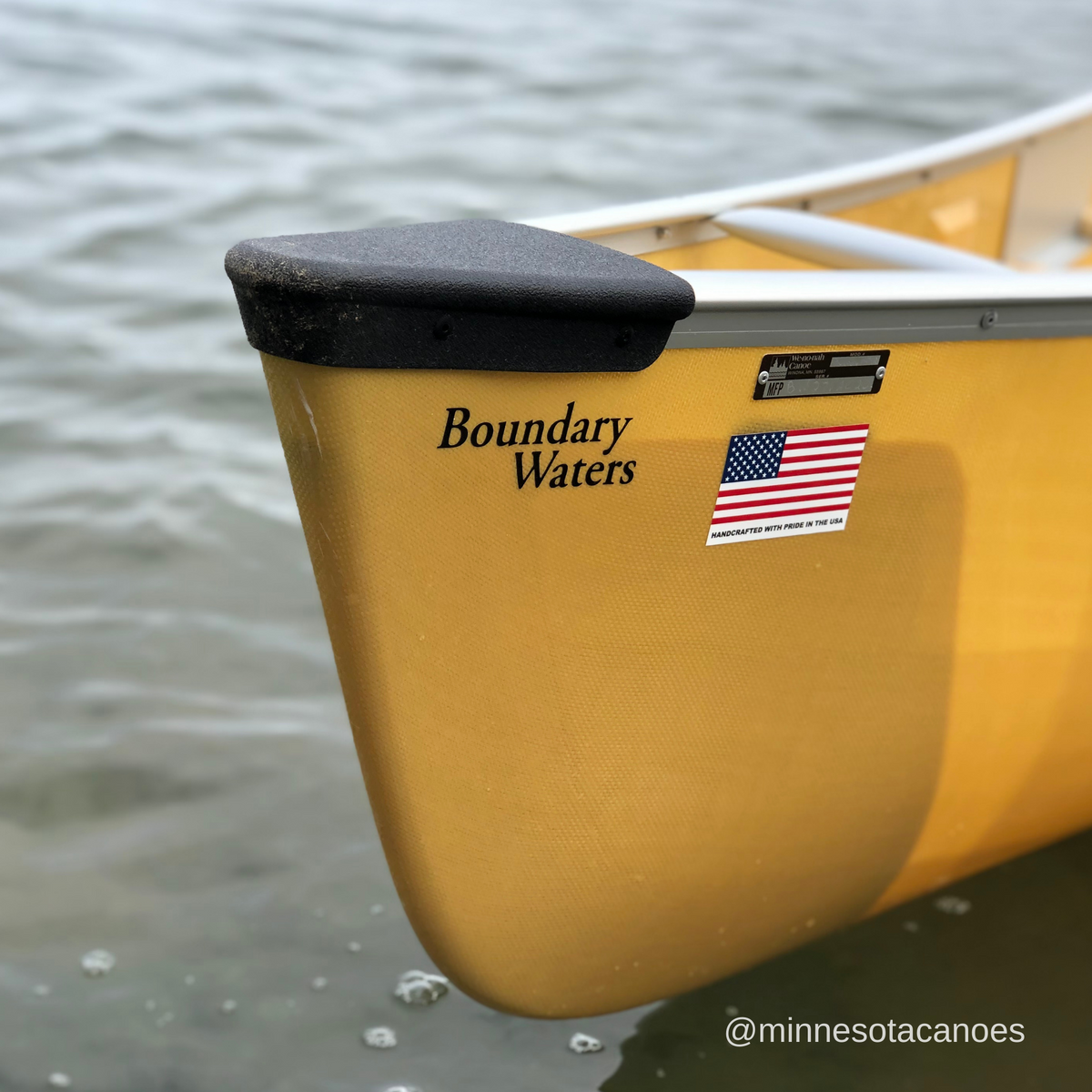 BOUNDARY WATERS (17' 0") Aramid Ultralight Tandem Wenonah Canoe Minnesota Canoes